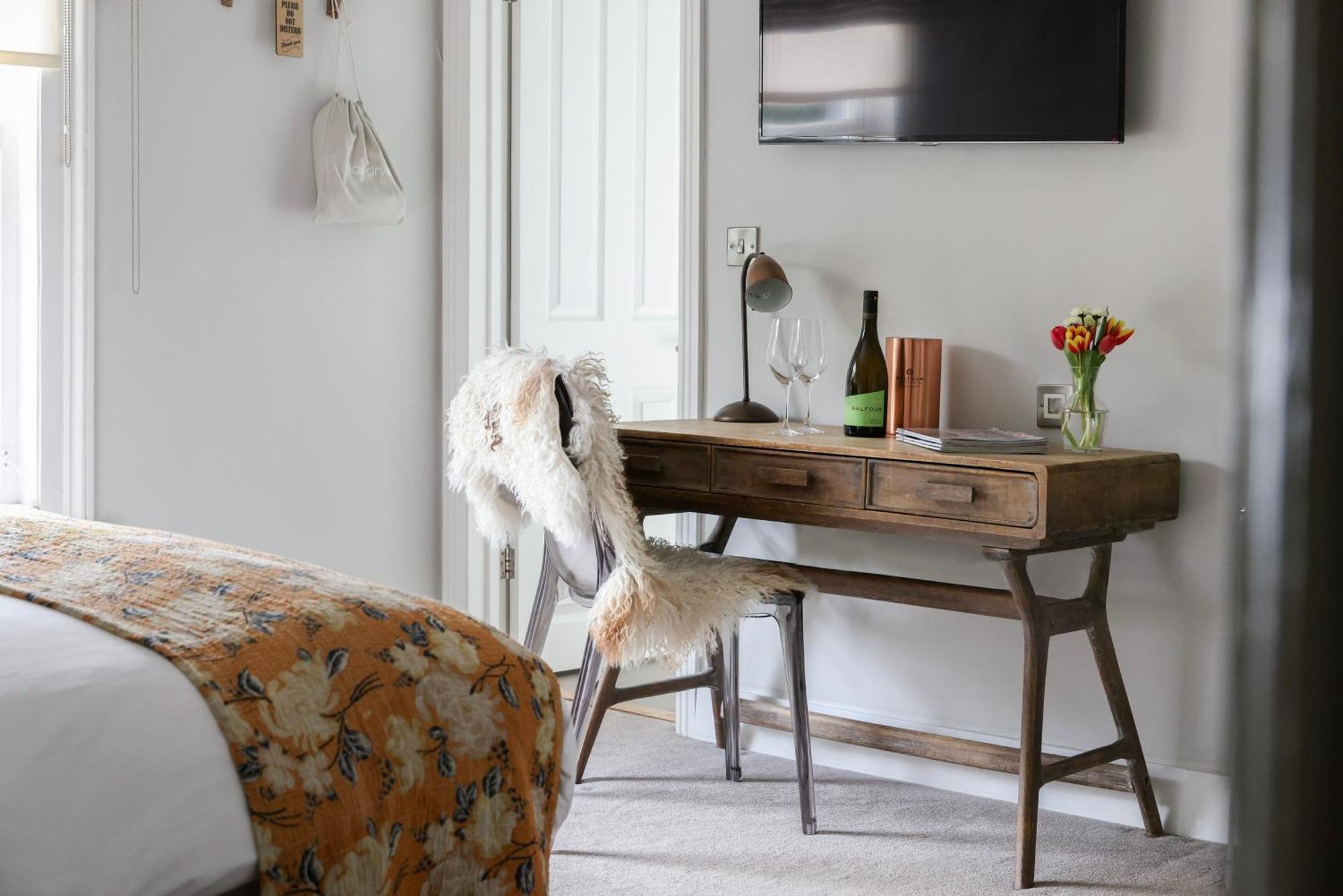The Goudhurst Inn Экстерьер фото
